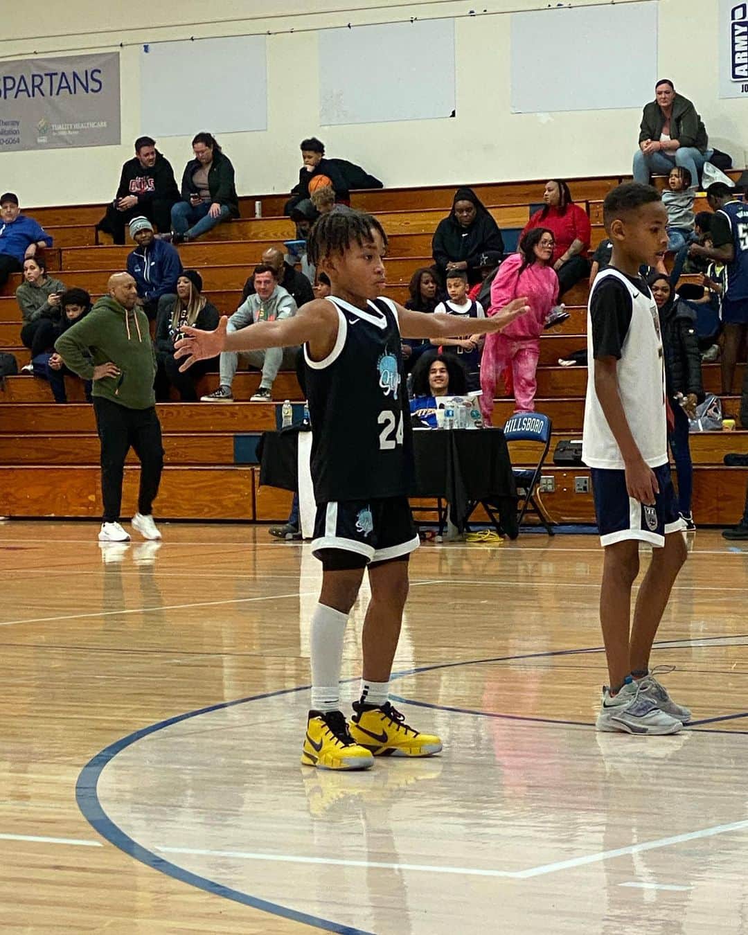 アイザイア・トーマスさんのインスタグラム写真 - (アイザイア・トーマスInstagram)「Happy 11th birthday to my young killa Jaiden!!!! The energy you bring to every room is unmatched, keep being YOU big boy I LOVE YOU ⭐️💙🥳 🎉 🏁」1月30日 6時37分 - isaiahthomas