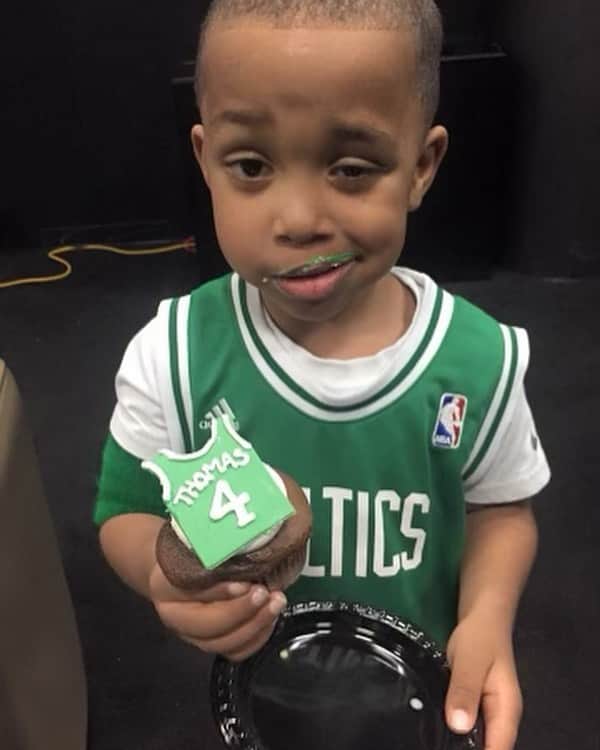 アイザイア・トーマスさんのインスタグラム写真 - (アイザイア・トーマスInstagram)「Happy 11th birthday to my young killa Jaiden!!!! The energy you bring to every room is unmatched, keep being YOU big boy I LOVE YOU ⭐️💙🥳 🎉 🏁」1月30日 6時37分 - isaiahthomas