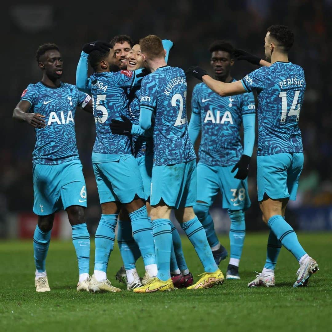 イヴァン・ペリシッチのインスタグラム：「F🅰️ cup .. #NextRound✅ #CleanSheet #COYS」