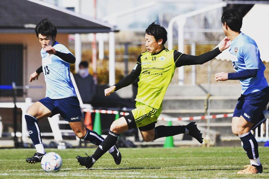 渡邉千真さんのインスタグラム写真 - (渡邉千真Instagram)「. 今シーズン初の対外試合⚽️ . 個人としてもチームとしてももっと良くなるように⤴️ . 和歌山まで応援に来てくれた方ありがとうございます！ . #初対外試合  #初ゴール #松本山雅fc  #matsumotoyamagafc  #渡邉千真  #49」1月29日 22時51分 - kazumawatanabe_official