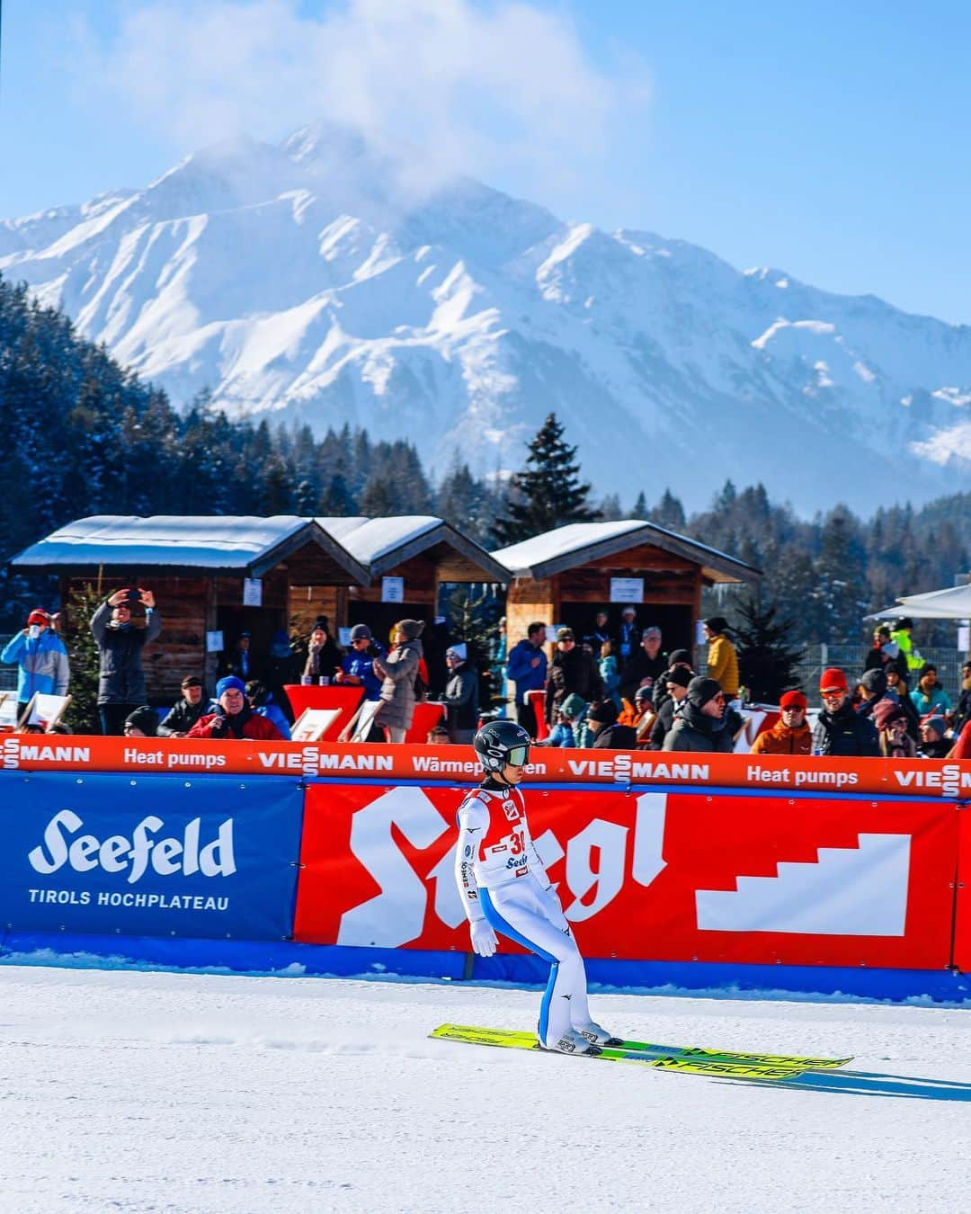 渡部暁斗のインスタグラム：「Thank you @seefeld_nordic 🇦🇹 Things are getting in better little by little. Try little bit more next weekend📈  #fisnoco #livetoski #BeWhoYouAre #allbirds #fischerski #swix #oakley #goldwin #poc #hestra #marwesports #アミノバイタル #ski #nordic #skijumping #crosscountry   📸 @nordicfocus」