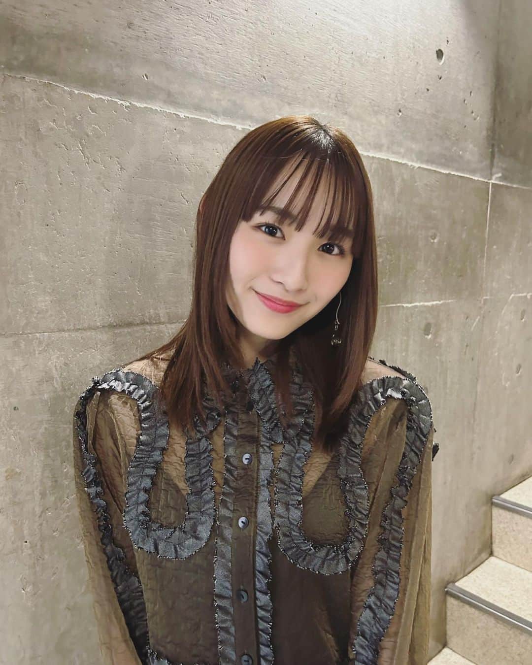 浅川梨奈さんのインスタグラム写真 - (浅川梨奈Instagram)「映画「おとななじみ」取材日 久しぶりに4人集まった 4人でいるとお母さん ...