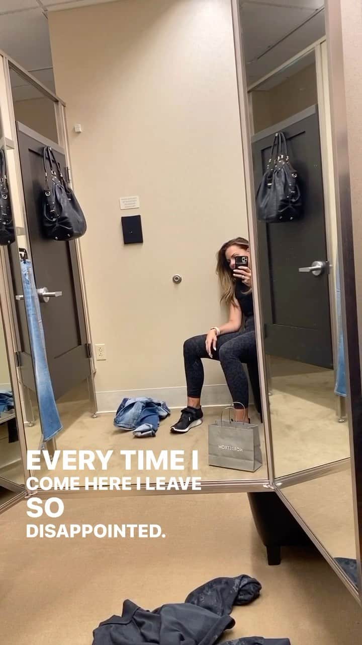 ミッチェル・マネーのインスタグラム：「Another wasted trip to Nordstrom. Off to Target where I feel better about myself when I leave😂 anyone else feel like Nordstrom has the absolute worst lighting in their dressing rooms??」