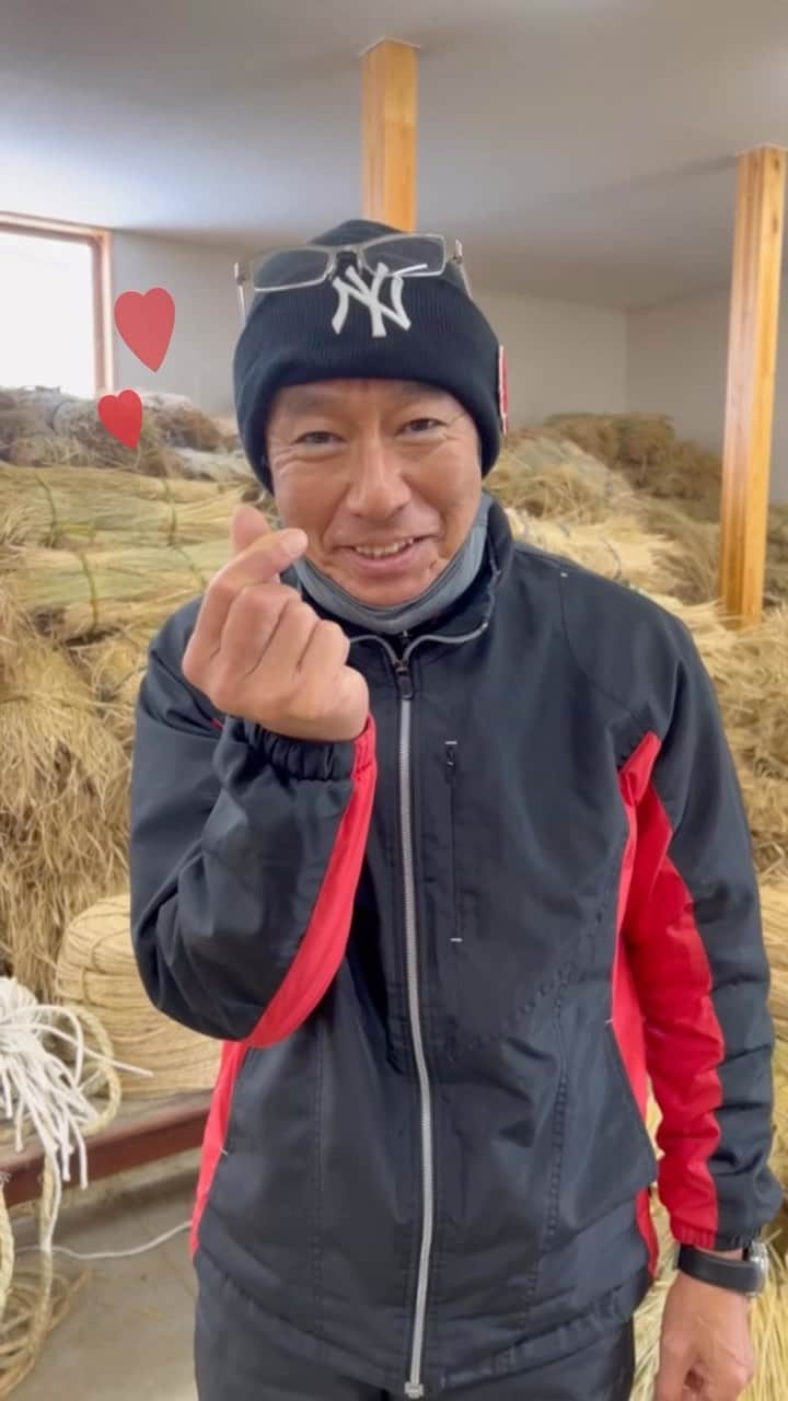 柳葉敏郎のインスタグラム：「. 我が地元のお祭り " 刈和野の大綱引き " が 3年ぶりに開催されます‼️  約1ヶ月ほど前から準備が始まっていて 大綱引き当日まで残り2週間を切りました！  ということで､､ 少しですが準備に参加させていただいたので その様子を皆さんにお届けしたいと思います！  お時間がある時に見てもらえたら嬉しいです。🤚🏻  今回はパート1☝🏻  #刈和野の大綱引き」