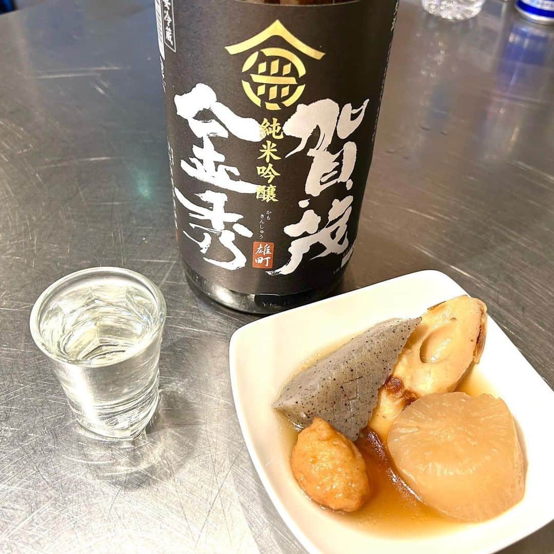 有馬芳彦さんのインスタグラム写真 - (有馬芳彦Instagram)「『日本酒の会 十』  #日本酒 #japanese #SAKE #静岡 #開運 #宮城 #墨廼江 #石川 #千枚田 #広島 #賀茂金秀 #山口 #天美 #菜の花 #平目 #昆布締め #山椒 #旭ポン酢 #クリームチーズ味噌漬け #おでん #生ハムサーモン #ファンクラブイベント」1月30日 13時49分 - arimax_photo