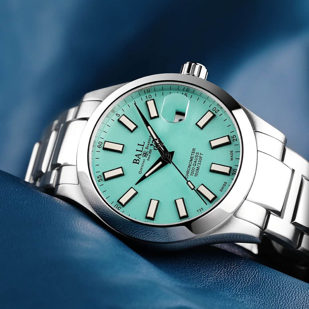 ボール・ウォッチのインスタグラム：「A bold rendition of the much loved Marvelight Chronometer series with the new enamel dial in Turquoise.⁠ ⁠ Limited to 100 pieces and only available in Malaysia and Singapore. ⁠ ⁠ #ballwatch #beyourself #watchfam #watchgeek #watchnerd #watchesofinstagram #watchmania #watch #dailywatch #watchoftheday #wristgame #watchaddict #wristporn #watchdaily #watchlover #wotd #lovewatches #luxury #uhren #timepiece #luxurywatch #mensfashion #toolwatch #chronometer #lume  #menswatch #turquoise #malaysia #singapore」