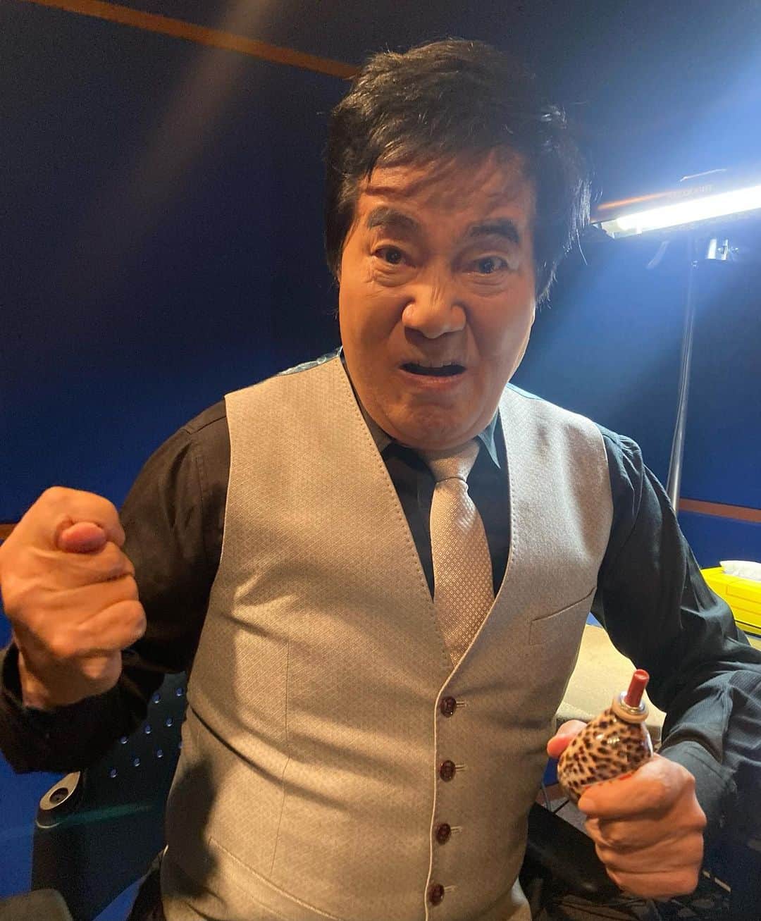 村西とおるのインスタグラム：「本日、 1/30(月)24:30〜 『解禁モンスター』 テレビ東京にて放送、でございます。」