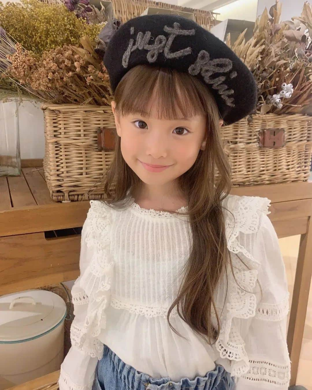 ひなのインスタグラム：「⸜🌷⸝‍⁡ 7歳の時のひな🐰 ͛.*⁡⁡ ⁡.⁡ ⁡コメントで"昔から見てます"というコメントが沢山あって⁡ ⁡長い間見てくださってる方々がいてとても嬉しいです🥹💓⁡ ⁡懐かしいシリーズまたやっていきたいと思います😊💕⁡ ⁡.⁡⁡ ⁡. ⁡毎日たくさんの応援本当にありがとうございます！🙇🏻‍♀️💓⁡ ⁡全てひなに伝えています！⁡⁡ ⁡皆さんの応援が本当に力になっています🥺💗 ⁡皆さんがいてくれるので力強いし無敵です！💪✨⁡ そして⁡皆さんの大事な1票をひなに投票して下さりありがとうございます！⁡⁡ ⁡毎日1人1回投票できます❣️⁡ ⁡よろしくお願いします！⁡ ⁡. 本番までなるべくインスタ更新しますので⁡ ⁡沢山のいいねコメントお待ちしております🤍´-⁡ ⁡ #TGCA23⁡ ⁡ #TGC」