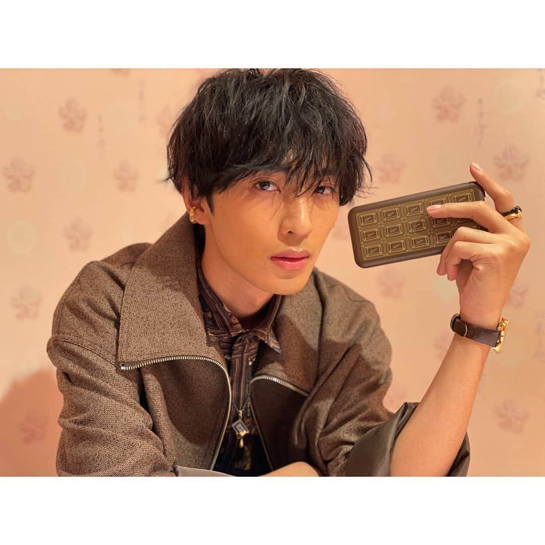 赤名竜之輔さんのインスタグラム写真 - (赤名竜之輔Instagram)「🍫⚡️❤︎」1月30日 18時52分 - i_am_akana_