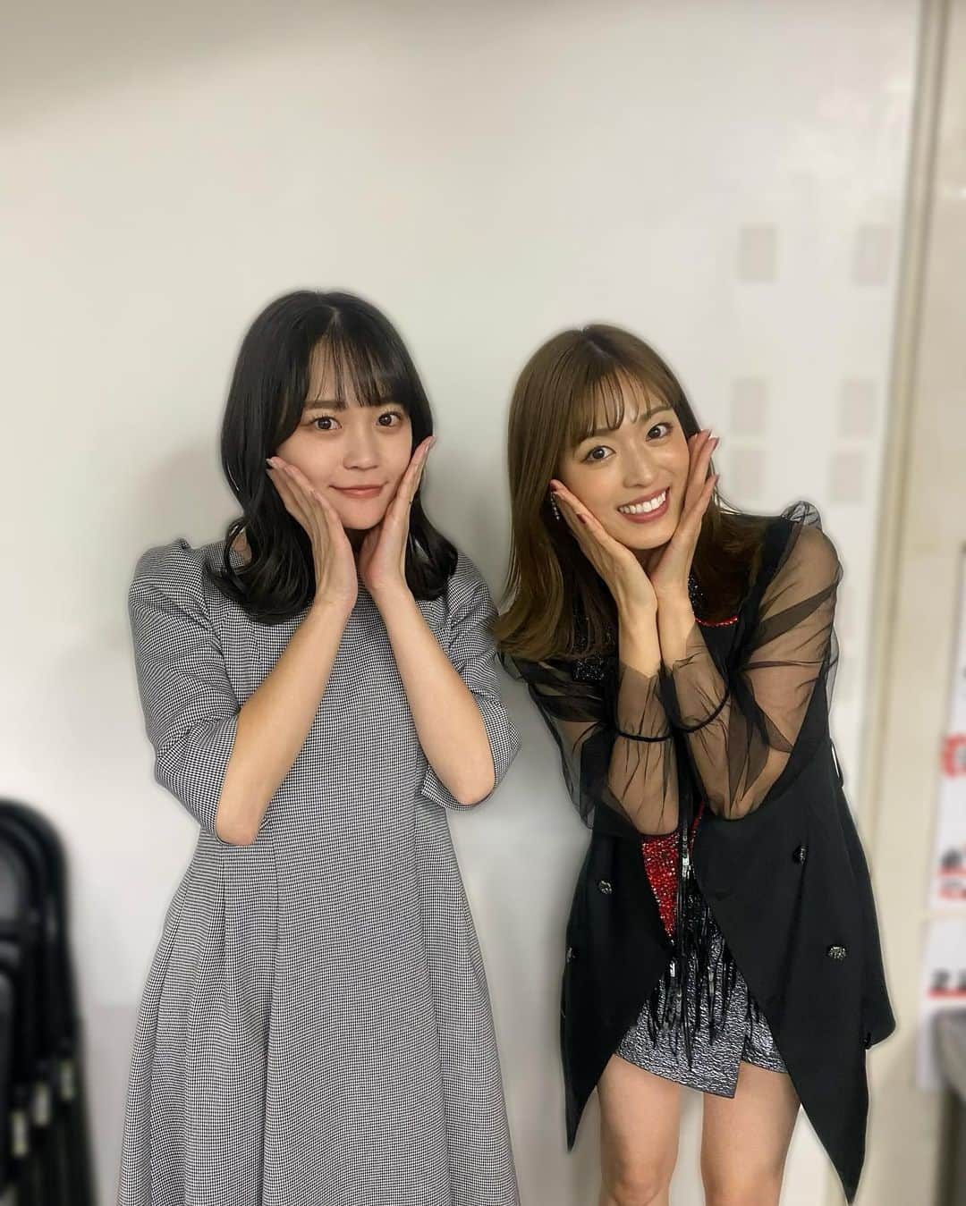 福見真紀さんのインスタグラム写真 - (福見真紀Instagram)「昨日は長谷川愛ちゃんのライブにゲストで出演させていただきました🎤  久しぶりに二人でステージに立って歌ったり 懐かしい思い出話をしたり…昔と変わらずやっぱり落ち着くなぁ…と💓  愛ちゃんのお母さんにもまた二人でなんかしてよー！！って言われたし愛ちゃんとも何かできたらいいねって話しておりました☺️  ファンのみんなとも久しぶりに会えて1年に1度くらいしか会えてないのに変わらず好きって言ってくれて 本当に幸せです🥺🥺 本当にありがとう💓」1月30日 19時43分 - mak1ch1