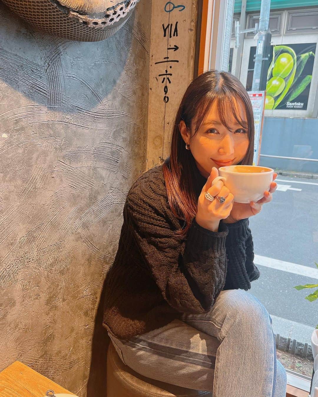崎本ゆかりさんのインスタグラム写真 - (崎本ゆかりInstagram)「🍯 いつぞやの… たっぷり深煎りハニーラテ♩ 美味しかったな〜 身も心もぽかぽか♡  📷 @kaoru_aiba ありがと♡  #コーヒー好き #カフェ巡り #cafe #tokyo」1月30日 20時11分 - yukariiiin5