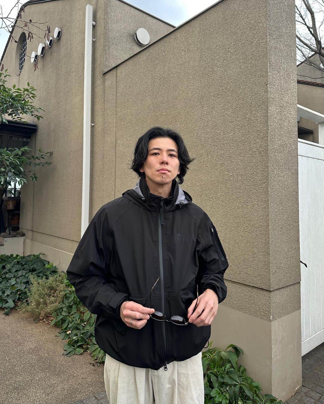 のインスタグラム：「. 4年ぶり？にパーマ✌︎」