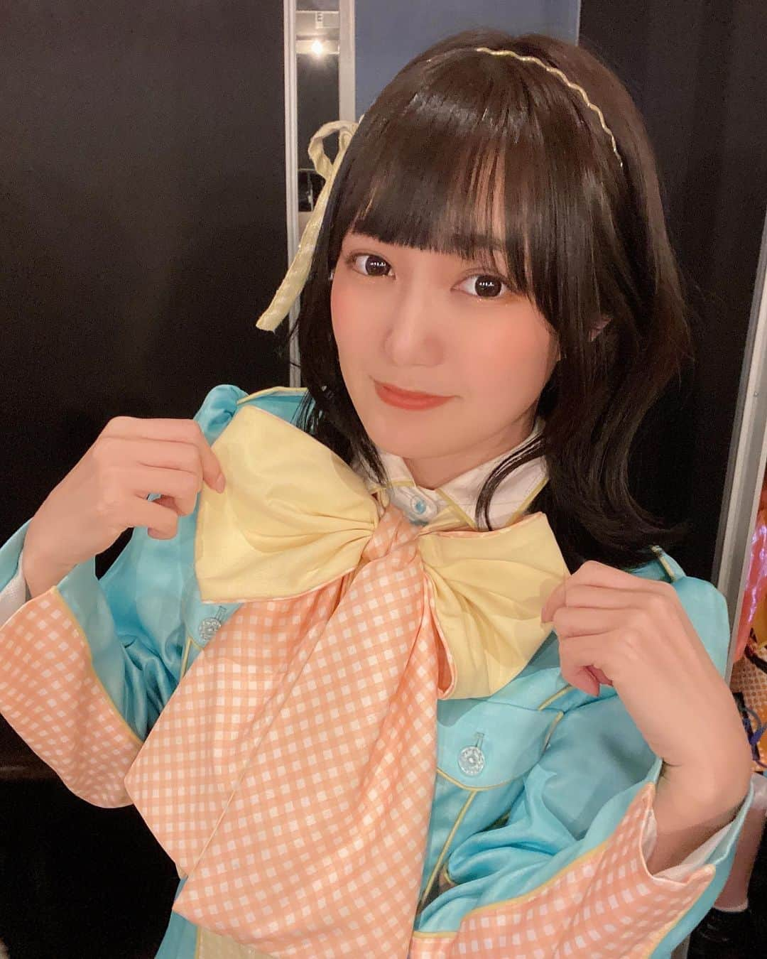 井川なつのインスタグラム：「アイドル期間あと40日ぐらいみたい！ ・ ・ #idol #japanegeidol #アイドル #アイドル衣装 #costume #cosplay #リボンアレンジ #カチューシャ #カチューシャアレンジ #外はね #衣装 #ミディアムヘア #ミディアムヘアアレンジ #アイドルヘア」