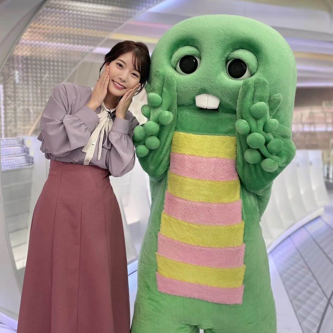 フジテレビ「プライムニュース イブニング」さんのインスタグラム写真 - (フジテレビ「プライムニュース イブニング」Instagram)「あす関東は日差しがあっても寒い見込み。 日中は８度前後できょうより低くなるところが多いよう。あすも寒さ対策は念入りに！  #ソラよみ #竹俣紅　@benitakemata_official #ガチャピン　@gachapin_official #天気 #お天気 #イット」1月30日 21時49分 - livenews_it