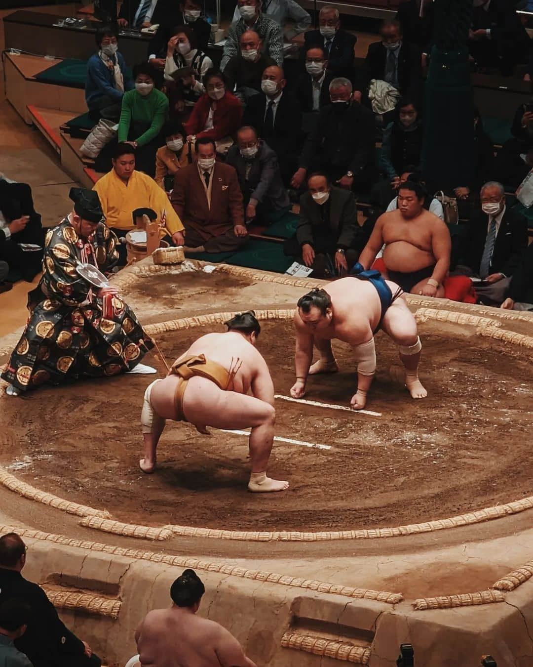 福田洋昭さんのインスタグラム写真 - (福田洋昭Instagram)「国技館で開催された大相撲本場所に行ってきました🎌 Attended my first Sumo tournament!  #GooglePixelの超解像ズームのお陰で席から撮れました #Pixelで撮影 #TeamPixel #ad」1月30日 22時09分 - hirozzzz