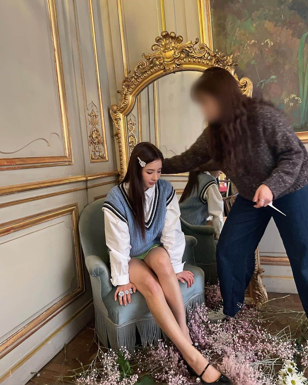 シン・セギョンのインスタグラム：「@rogervivier ❤️」