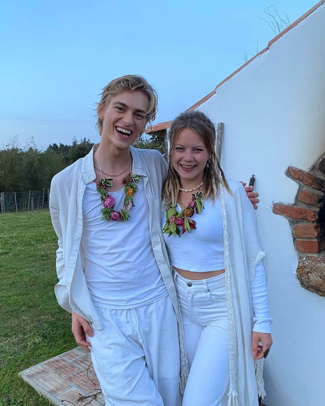 ドミニク・サドクさんのインスタグラム写真 - (ドミニク・サドクInstagram)「exactly a year ago I arrived in Portugal to spend a month completing the 200h Yoga Teacher’s Training with @TheSacredFig  now I am in Bali to mentor during this life changing program. I’m so excited and truly grateful for this experience, let’s goooo 🥳💫🙏🏻」1月31日 0時09分 - dominiksadoch