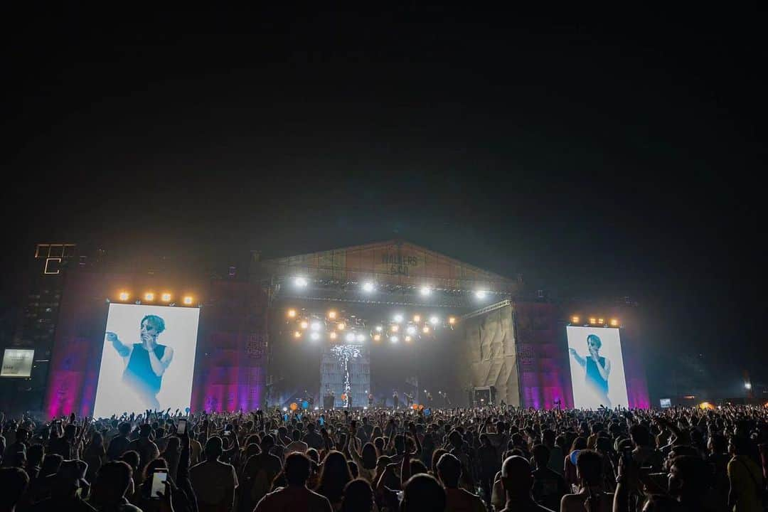 ジャクソンさんのインスタグラム写真 - (ジャクソンInstagram)「#MAGICMAN in Lollapalooza India 2023  Always wanted to visit. Finally.. Such an amazing experience with all of u since the moment at the airport to seeing u all to the show to new friends to the experience of the culture. Such an honor. Very blessed. I hope I get to come back more often.  @lollaindia  #LollaIndia #jacksonwang #잭슨 #王嘉爾 #TEAMWANGrecords」1月31日 9時58分 - jacksonwang852g7