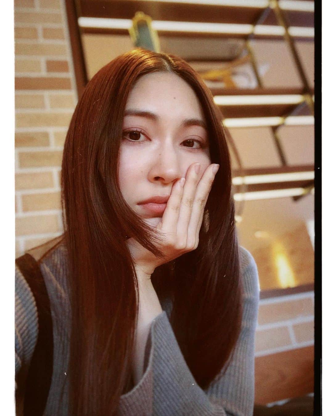 護あさなのインスタグラム：「. 🫖🥱」