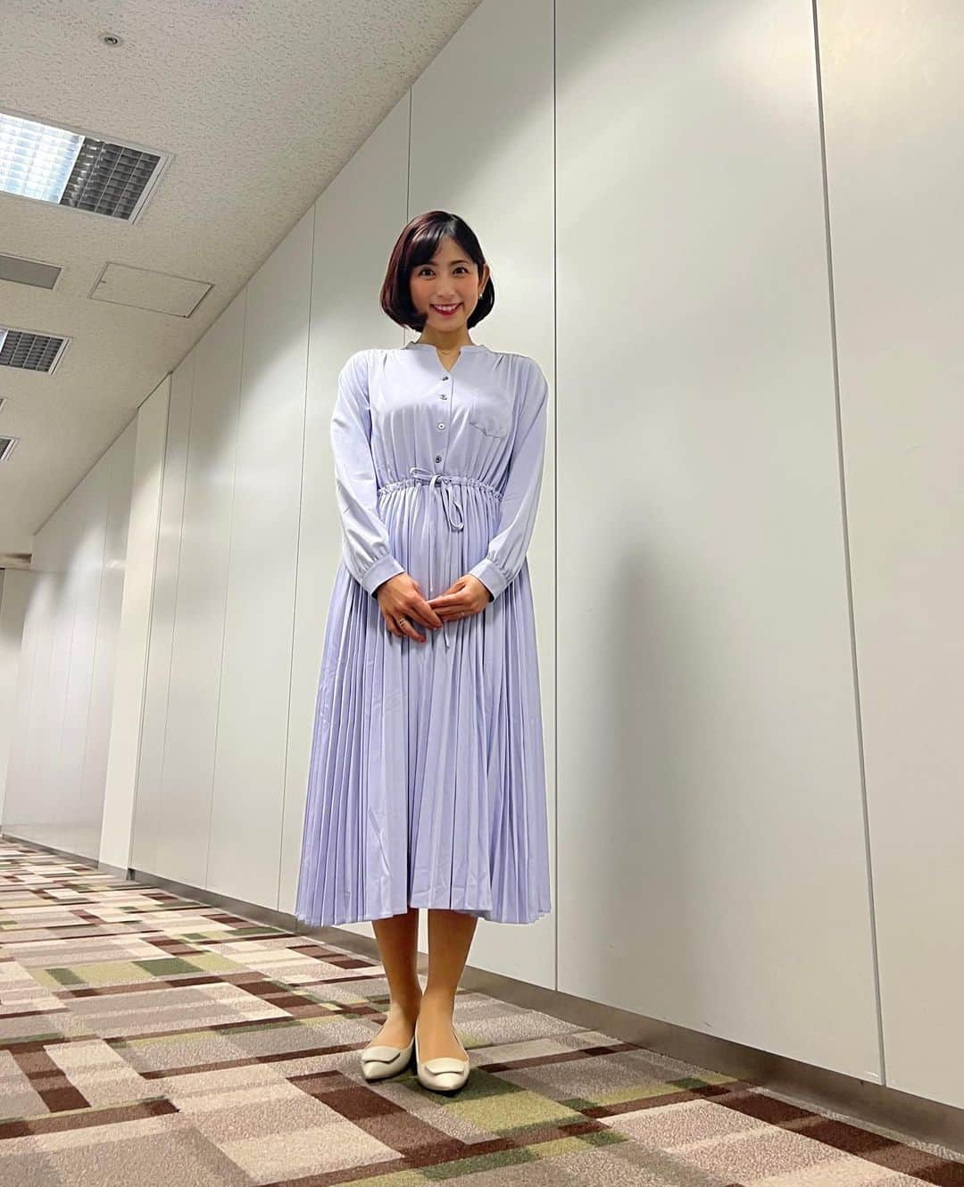 宮崎瑠依さんのインスタグラム写真 - (宮崎瑠依Instagram)「「月刊プロ野球！さまぁ〜ずスタジアム」の収録でした⚾️ シーズンオフでもジャイアンツネタ盛りだくさんの「さまスタ」😝 2月の放送もお楽しみに！  2/11(土)22:00〜BS日テレ  お腹がずいぶん大きくなっているので、衣装でもマタニティウェアを着用しています🫶🏻✨  マタニティウェアの人気ブランド ミルクティー (@milktea_junyufuku )のワンピースです✨  one-piece : 長袖ジュリア 広がる！美プリーツワンピース /ミルクティー  身幅がたっぷりだから、動きやすく 着ていてすごく楽ちん💕  シルエットも綺麗でした👗  #さまスタ  #マタニティコーデ  #マタニティワンピース #授乳服  #第二子妊娠中」1月31日 7時47分 - ruimiyazaki