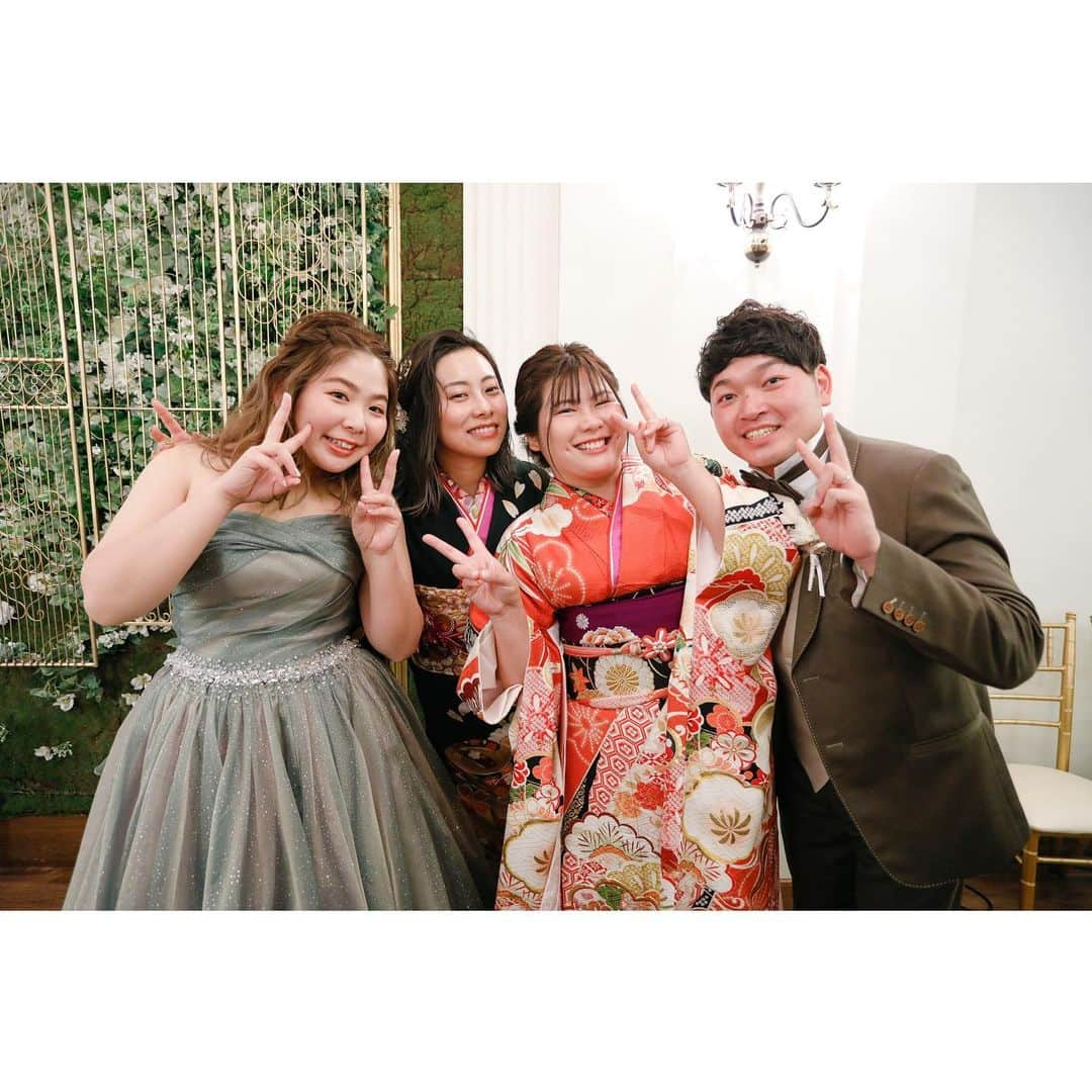 中村蘭香さんのインスタグラム写真 - (中村蘭香Instagram)「ゆいの妹の みゆうとだいきの結婚式👰‍♀️🤵‍♂️❤️ YouTube上がってるから見てね✨  ほんまに感動の嵐😂  人生初めての参加した結婚式が みゆうとだいきでよかった。 感動をありがとう。 いつまでも仲良し夫婦でいてね。 らんはどっちもの味方です。 何があっても。この先ずっと。  振袖ありがとうございました❤️ めーーちゃくちゃどタイプな振袖で 気分ずっとルンルンでした✨ @takazen_sakai」1月31日 19時02分 - ran_starys