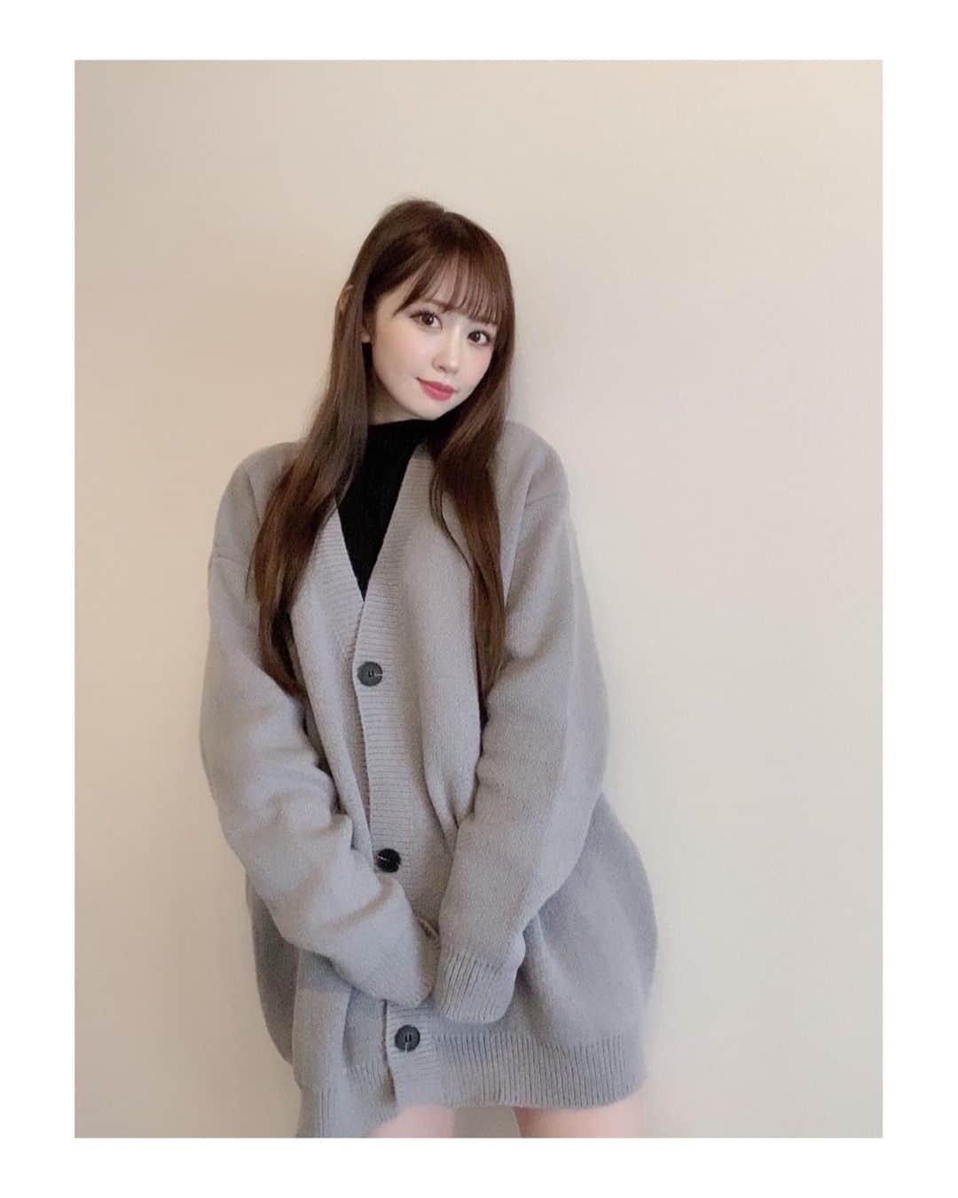 のインスタグラム：「⁡ SHEINで、可愛いお洋服、アクセサリーをGET🤍🤍 安いのに着心地よくて、生地もしっかりしてます！ ⁡ 最近ハマってる、ベロア生地のリボンʚ🎀ɞ かわいすぎる〜〜！！！ ⁡ @shein_japan   ⁡ 1つ目 4696842  Lサイズ 12138690 グレー ⁡ 2つ目 4696842  Lサイズ ⁡ 3つ目 4696842  Lサイズ 892732  XSサイズ 11127689  ホワイト ⁡ 4つ目 10315955  リボン 11414068  ホワイト Sサイズ ⁡ 5つ目 11410523  ホワイト Mサイズ ⁡ 6つ目 11997013  りぼん 12138846 ⁡ 7つ目 10315955  リボン 10047325  Ｍサイズ ⁡ ８つ目 11565034 ⁡ ９つ目 11757042  ⁡ 私の身長は、157センチです！ ぜひ、参考に♡ ⁡ クーポンコード【araki】  お買い上げ金額は、 1〜5,999円まではセール価格より 15%off 6000円以上は20%offが適用されます！  私が着てる服だけじゃなく、全てです！ 男性でも👨♡ ⁡ この割引率は、SHEIN史上最高の割引率〜！！！ ゲットしてください♡ ⁡ #SHEINforAll #さくコーデ #SHEIN」