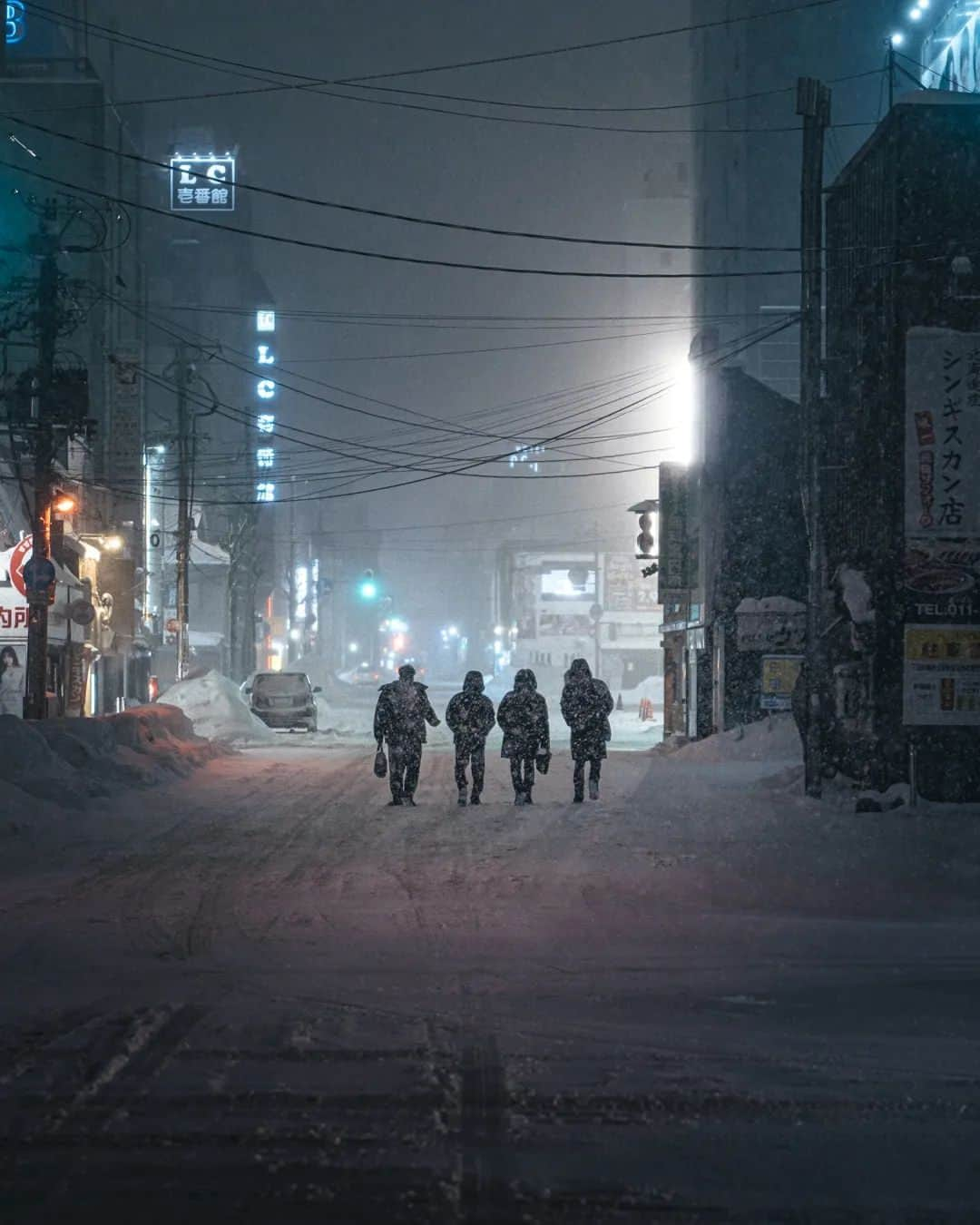 deepskyさんのインスタグラム写真 - (deepskyInstagram)「Northan Impact . I visited Sapporo last week. I've always wanted to capture the snow life out there. Shooting at midnight during snow storm freezed me but worth it.  . . #sapporo #Hokkaido #札幌 #北海道 #すすきの  . . #nightphotography #streetphotography #streets_vison #撮影 #visitjapanjp #japan_city_blues #beautifuldestinations #japan」1月31日 20時01分 - _deepsky