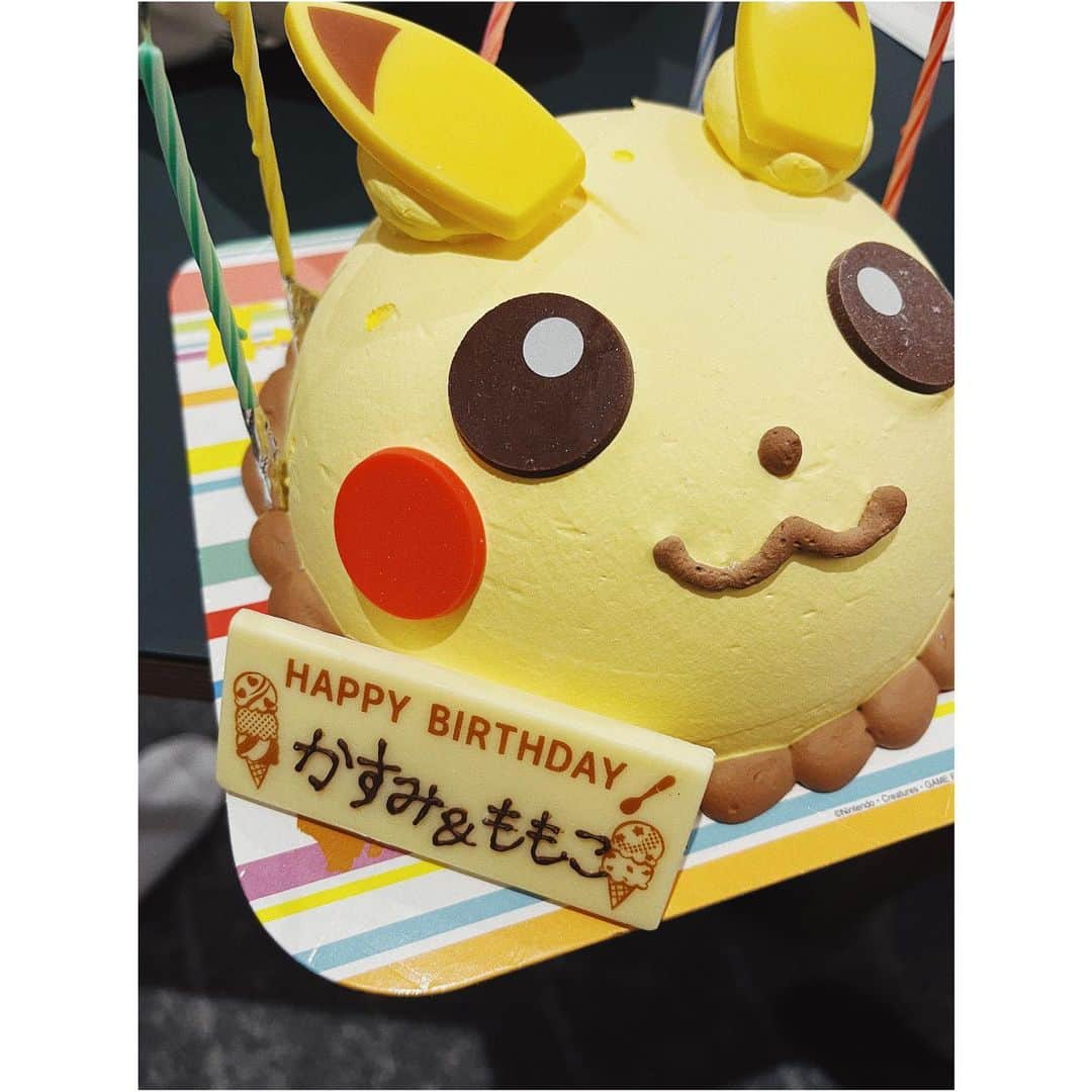 小口桃子さんのインスタグラム写真 - (小口桃子Instagram)「かすみの誕生日会だと思ったら私も祝ってもらった♡  アイスケーキも嬉しい🎂 ありがとーーー！！」1月31日 12時23分 - momoko_oguchi