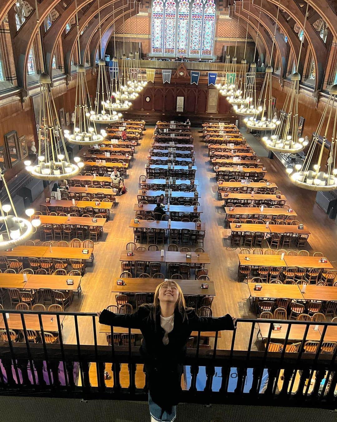 ミン さんのインスタグラム写真 - (ミン Instagram)「It was an honor to speak at Harvard University 💛 Wishing you ALL bright future - ✨  thank you for the tour @joshualee and for organizing everything! Jen Jen and KeeHup 💛」1月31日 13時45分 - therealminnn