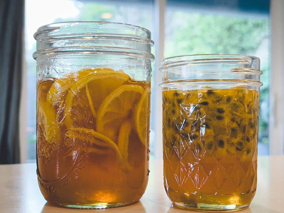 のインスタグラム：「リリコイハニーとレモンジンジャーハニー🍯🍋✨」