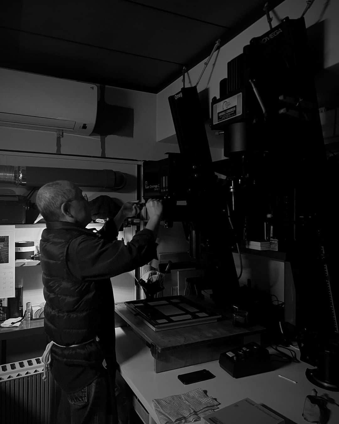 太田好治さんのインスタグラム写真 - (太田好治Instagram)「#darkroom @nobuyasuteraya #filmphotography #leica #pentax67」1月31日 17時36分 - yoshiharuota