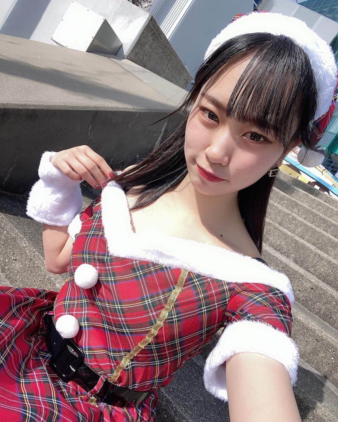 暁成実さんのインスタグラム写真 - (暁成実Instagram)「・ くりすます！今更でごめん！！！  #大阪 #アイドル ##コスプレ #クリスマス #サンタ #バニーガール #チャイナ」1月31日 18時08分 - narumi_akatsuki