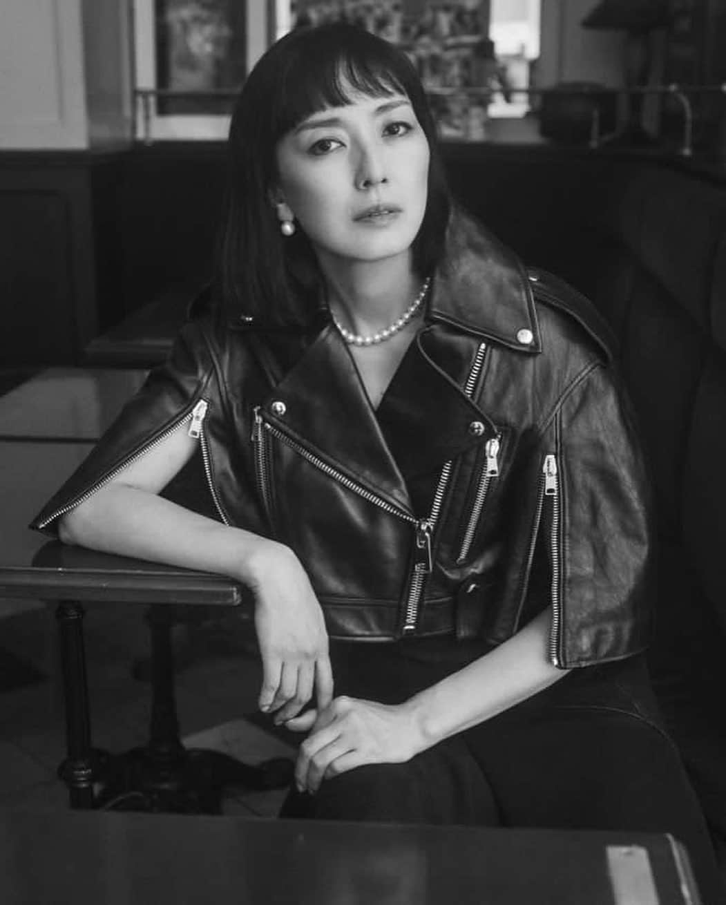 板谷由夏 のインスタグラム：「@eclat.magazine  @mitsuo_okamoto  @jewelryconcierge_m」