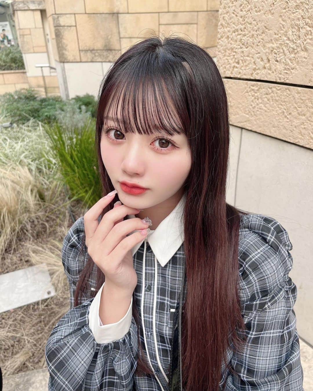 のインスタグラム：「＠koi_hada_jp恋肌の脱毛2回目にいってきました！♡ 全く痛くなくて施術中寝てた笑 店内も清潔感があってコロナ対策もちゃんとしてあって安心です♡ 肌トラブルもなくつるつるになれてうれしい＾＾  冬でも温泉やサウナ行ったりするから脱毛必須！ 今しっかり脱毛して夏にはつるつるにしよ♡  ▼恋肌のキャンペーン内容▼ ●今キャンペーン中のデビュープランなら 　顔・VIO含む 全身62部位 5回パック 月々1,000円〜が今なら「12ヶ月分0円」！ 　（一括の場合49,800円） ●さらに今なら、契約者特典で全身脱毛が1回無料プレゼントか美容医療施術1万円割引クーポンが選べる♥ ●恋肌史上初！都度払いプランが登場！選べる全身脱毛が8,400円で受けられます！  みんなもぜひ行ってみてね☀️  #恋肌 #脱毛 #脱毛サロン #脱毛デビュー #美肌ケア #モチベーション #垢抜け」