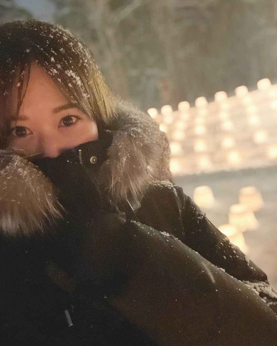 木村愛里のインスタグラム：「⋆ ㅤㅤㅤㅤㅤ定山渓神社で 2月4日まで行われている雪灯路❄️ 幻想的な世界に吸い込まれました🥹 @jozankei.trip   時に私たちの生活を悩ます雪ではあるけれど 芸術にもなっちゃう雪って本当にすごい。  冬がつくりだすアートに感動でした。 ㅤㅤㅤㅤㅤㅤㅤㅤㅤㅤㅤㅤㅤ ㅤㅤㅤㅤㅤㅤㅤㅤㅤㅤㅤㅤㅤ #わたしの定山渓2022冬 #定山渓 #雪灯路 #札幌観光 #雪灯路2023 #定山渓温泉 #リモ旅北海道 #北海道 #雪 #定山渓神社 #北海道観光 #japan #hokkaido #sapporo   2月12日から行われる真冬のフェスSAPPOROARTCAMP2023も楽しみ🫶❄️ @sapporo_artcamp」