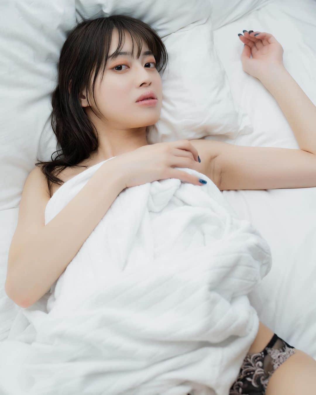 藤田いろはのインスタグラム：「⁡ プロフィール写真の大きいやつ見たいってリクエストいただいたので今更ですが🙏 ⁡ ⁡ DVD好評ですっごく嬉しい🐰❤︎ 各購入サイト等でのレビューでいっぱい褒めてくださいねー！！ 次に繋がるよう推し事よろしくお願いします🙇‍♀️ ⁡ ⁡ ⁡ 2/23(祝・木)18時〜ソフマップにてリリースイベントを行います✨ チケット受付中ですので是非ー！ ⁡ ⁡ ⁡ ⁡ ⁡ ⁡ ⁡ ⁡ ⁡」