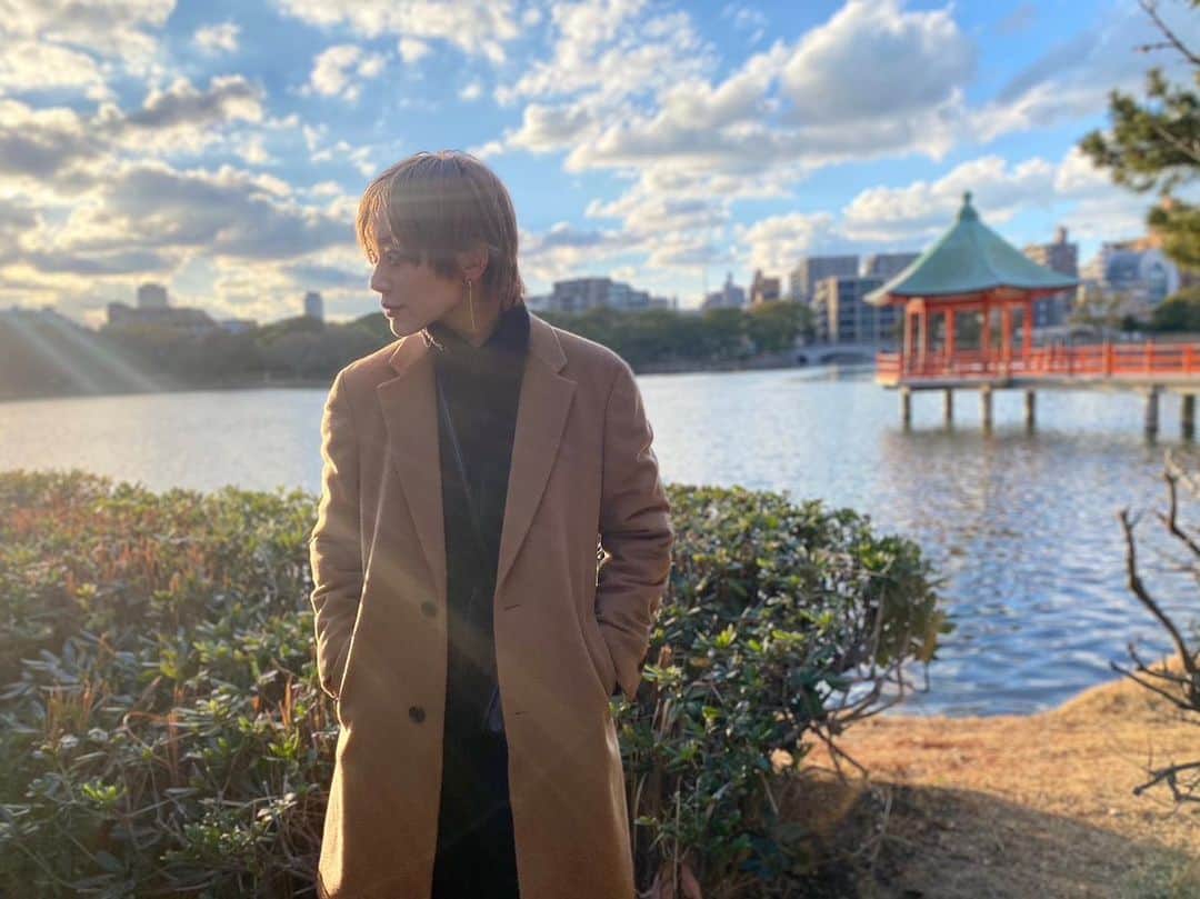 ルウトのインスタグラム：「🏃‍♂️  先日、初めての福岡に行って来ました！大濠公園の浮見堂と夕陽が綺麗だった☀️ 念願のSUGOCAもゲット。よかよか〜☺️」