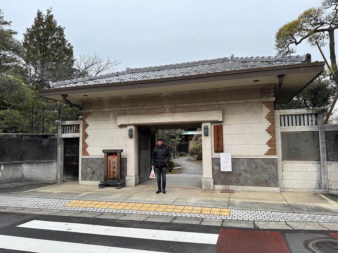 Richesのインスタグラム：「御焚き上げのついでに山本亭と寅さん記念館行って日本感じてきました🇯🇵 日本の文化がダイスキデス❤️✨✨ ・ ・ #山本亭 #寅さん #寅さん記念館  #柴又 #葛飾区  #下町 #リチェス #パリピ #youtube #youtuber #金髪 #黒人 #ハーフ #番号教えて #由比ヶ浜 #tバック #歌舞伎町 #新宿 #東京 #入間 #埼玉 #ガーナ #新潟 #一人暮らし #ミニマリスト #丁寧な暮らし #tokyo #japan #ghana #love」