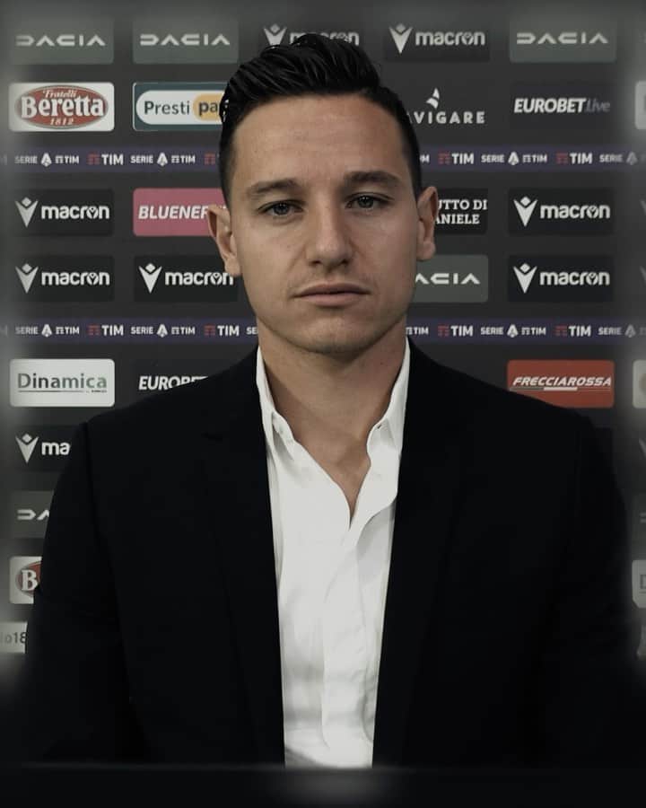 フロリアン・トヴァンのインスタグラム：「@flotov è bianconero! 🙌 #Thauvin is ⚪️⚫️  #ForzaUdinese #AlèUdin #Udinese」