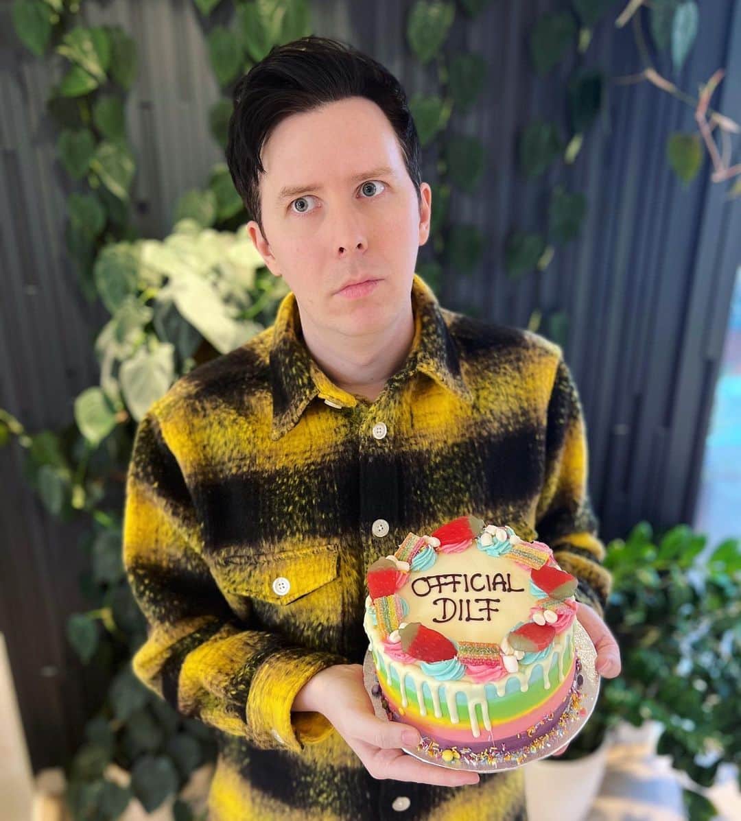 フィル・レスターのインスタグラム：「okay Dan is now officially banned from ordering the birthday cake  dilf more like CAKE I’d like to EAT am I right #cile」