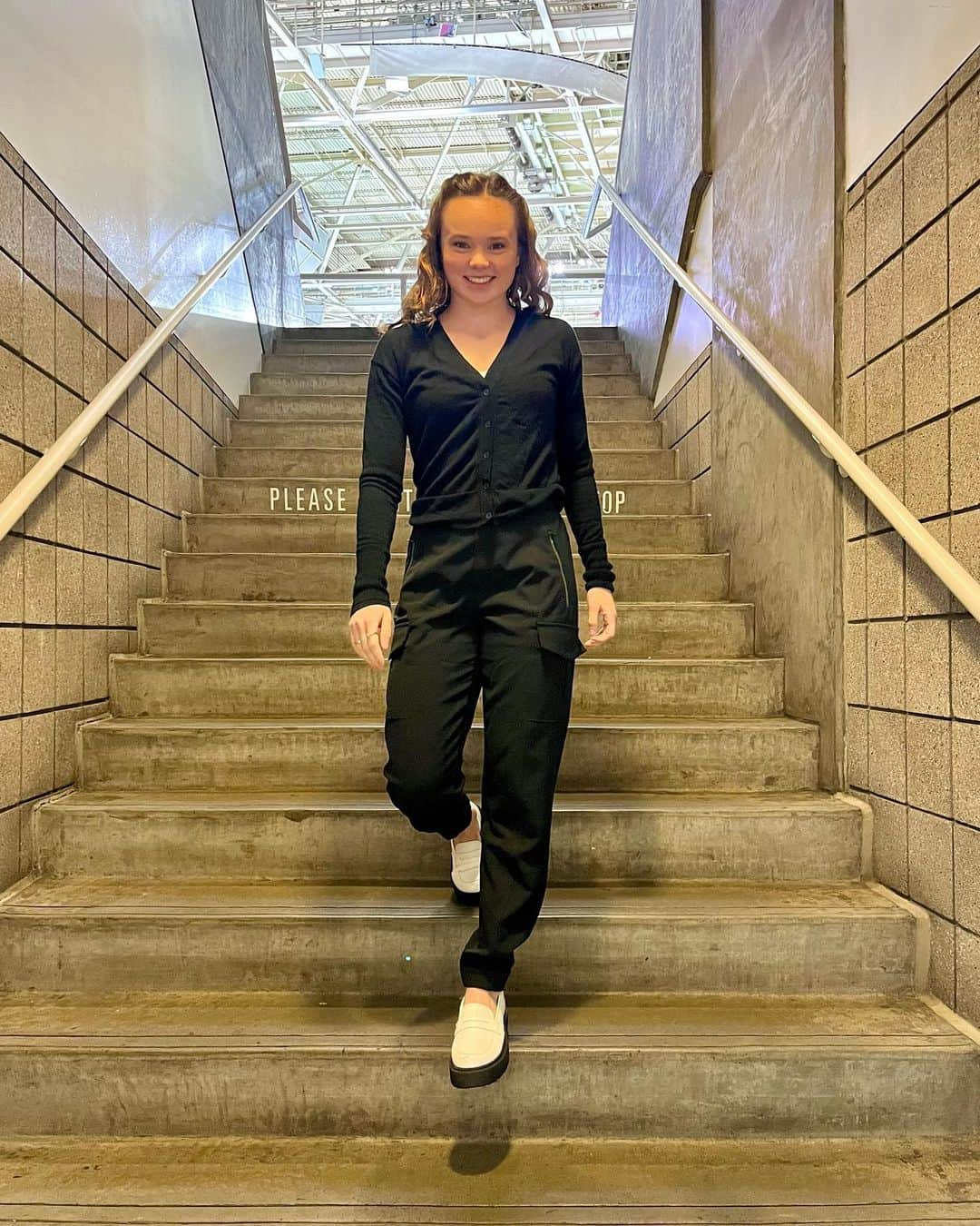 マライア・ベルさんのインスタグラム写真 - (マライア・ベルInstagram)「Switched out my skates for some Athleta style at the US Figure Skating Championships. Wearing my favorite endless cargo pant ! ✨ #AthletaPartner #PowerofShe」2月1日 7時01分 - mariahsk8rbell