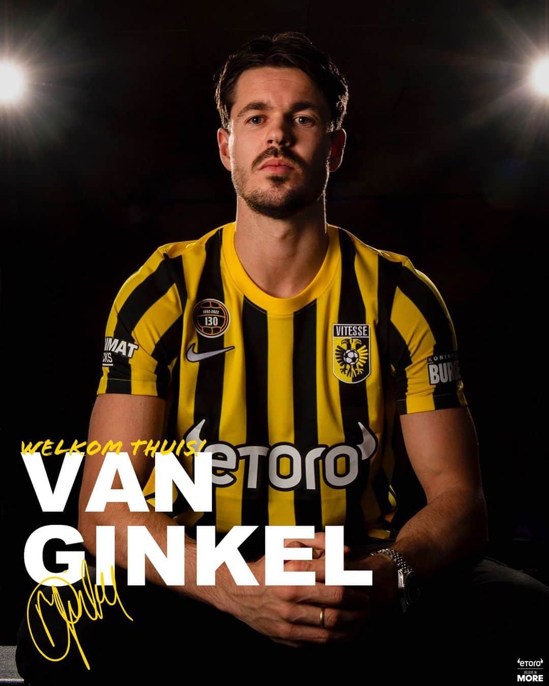 マルコ・ファン・ヒンケルのインスタグラム：「Voor altijd één van ons 💛🖤  #Vitesse #MarcoIsThuis」