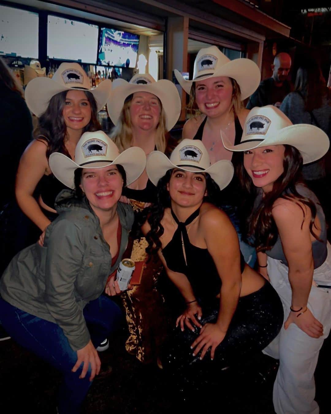 Rozinaのインスタグラム：「Live from #AustinTexas for Michaela’s 21st!!」