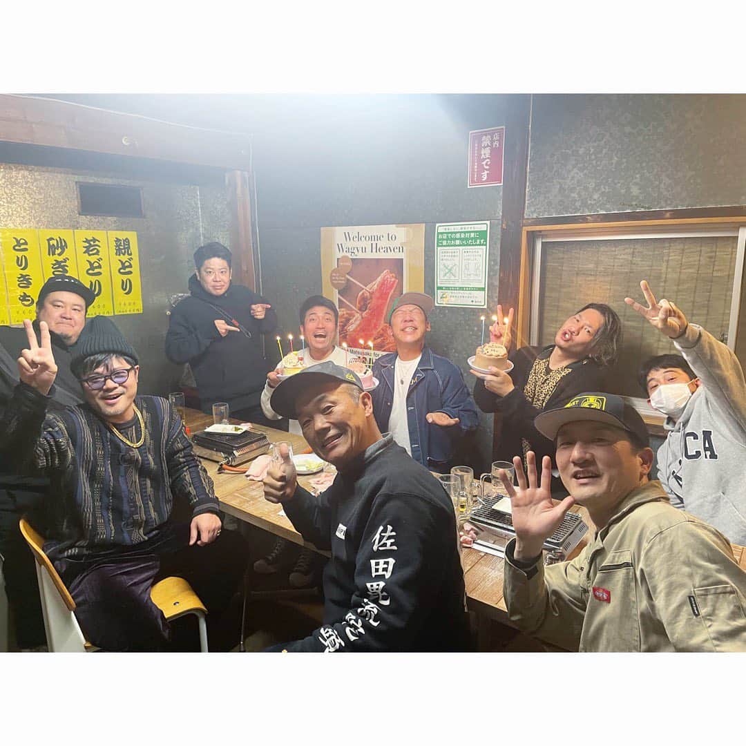 佐田正樹のインスタグラム：「重、ゲバビ、お杉ちゃん お誕生日おめでとう‼︎  いい夜でしたとさ😁」