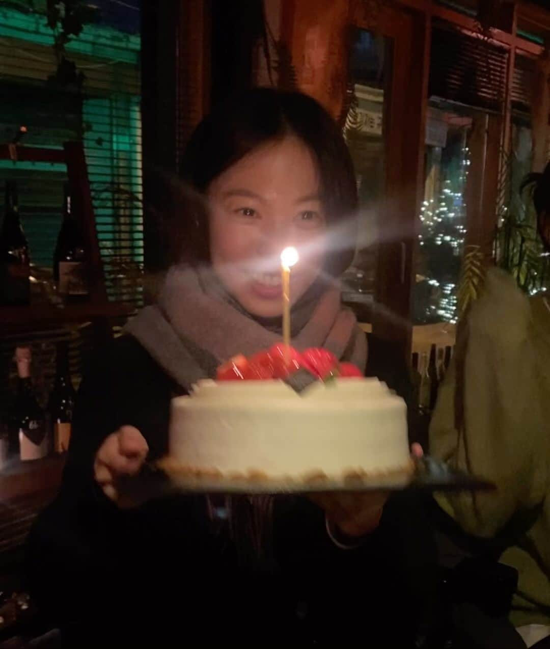 ユン・ジウォンのインスタグラム：「❌생일 아님❌」