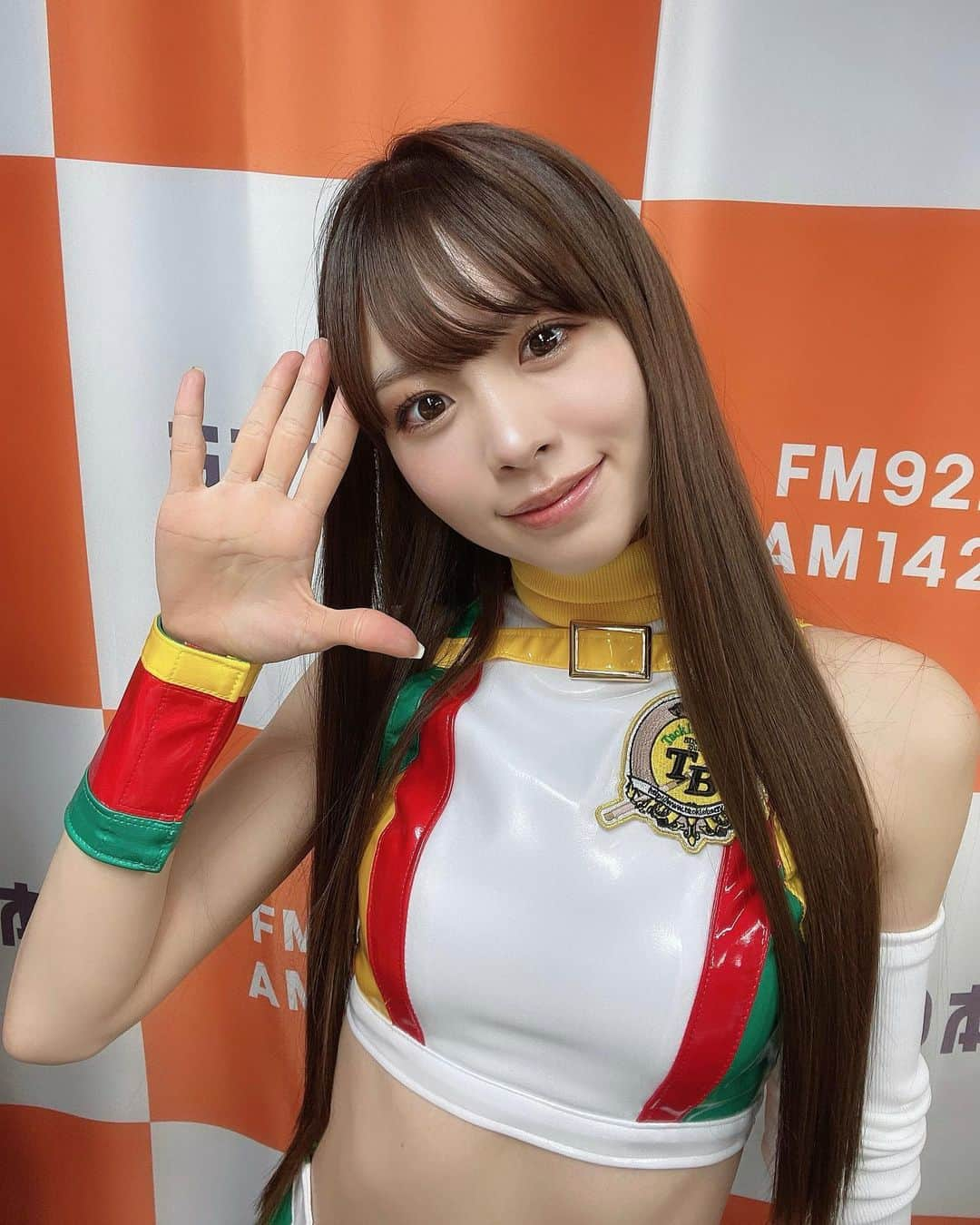 松田蘭のインスタグラム：「今日はベリーガールズ2023のお仕事でした🎣🍓  メンバーみんな揃って 6つの新聞社さまへの取材と ラジオ日本さまへのラジオ出演をさせて頂きました📣  釣具の中古買取販売&新品販売のタックルベリーさまを より多くの方に知っていただけるように 沢山PRできたかなと思います！  19代目ベリーガールズの意気込みや 今後の活動についても取り上げていただきました！  メンバーのほとんどが釣りの初心者ですが みんな釣りに対してとっても興味を持っていて わたしたちらしく 活動できるのがとっても楽しみです🎣🍓  新店のイベントや 釣りとBBQのイベントもあるのでお楽しみに！  Radikoにて1週間アーカイブが残るので 聞き逃した方はぜひご視聴ください🎣🍓  https://radiko.jp/mobile/events/7774255  #タックルベリー #TB #釣具 #釣り #中古釣具 #釣り好きな人と繋がりたい  #釣りガール  #イメージガール #ベリーガールズ #ベリーガールズ2023 #BG2023 #BG19th #ラジオ #コスチューム #ロングヘア #ラジオ日本  #60try部  #radio  #me #fyp  #instalike  #japanese  #fishing  #outdoors  #松田蘭」