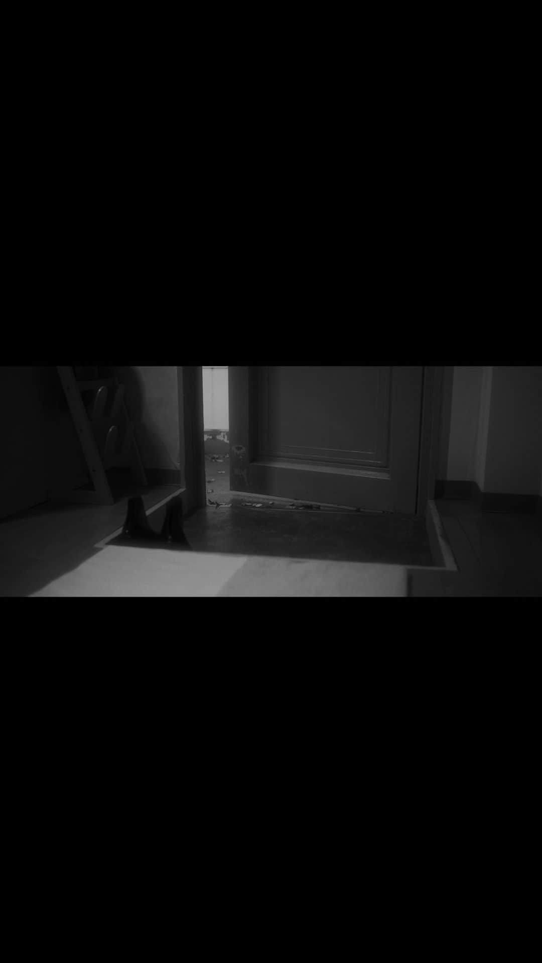藤野涼子のインスタグラム：「ほのかりんさんのMV【春が来るわ】がデジタルリリースされました。  歌詞とりんさんの歌声が切なくて心がギュッとなります。 是非、聴いてください。  #ほのかりん さん　#春が来るわ」