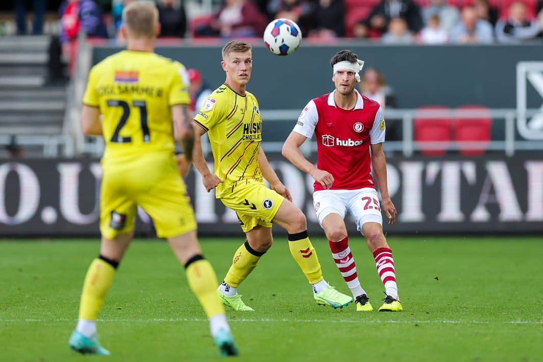 ティム・クローゼさんのインスタグラム写真 - (ティム・クローゼInstagram)「I just wanted to take the chance to say THANK YOU to all the fans.   It was a pleasure to play for @bristolcityfc and I also want to THANK my teammates, manager, staff and everyone involved in and around this beautiful club for making me feel welcome from day one.  Time to say GOODBYE 🫡 and see what the future holds for me  #instakräss #tk25 #robins #farewell」2月1日 16時50分 - timm_klose_gt