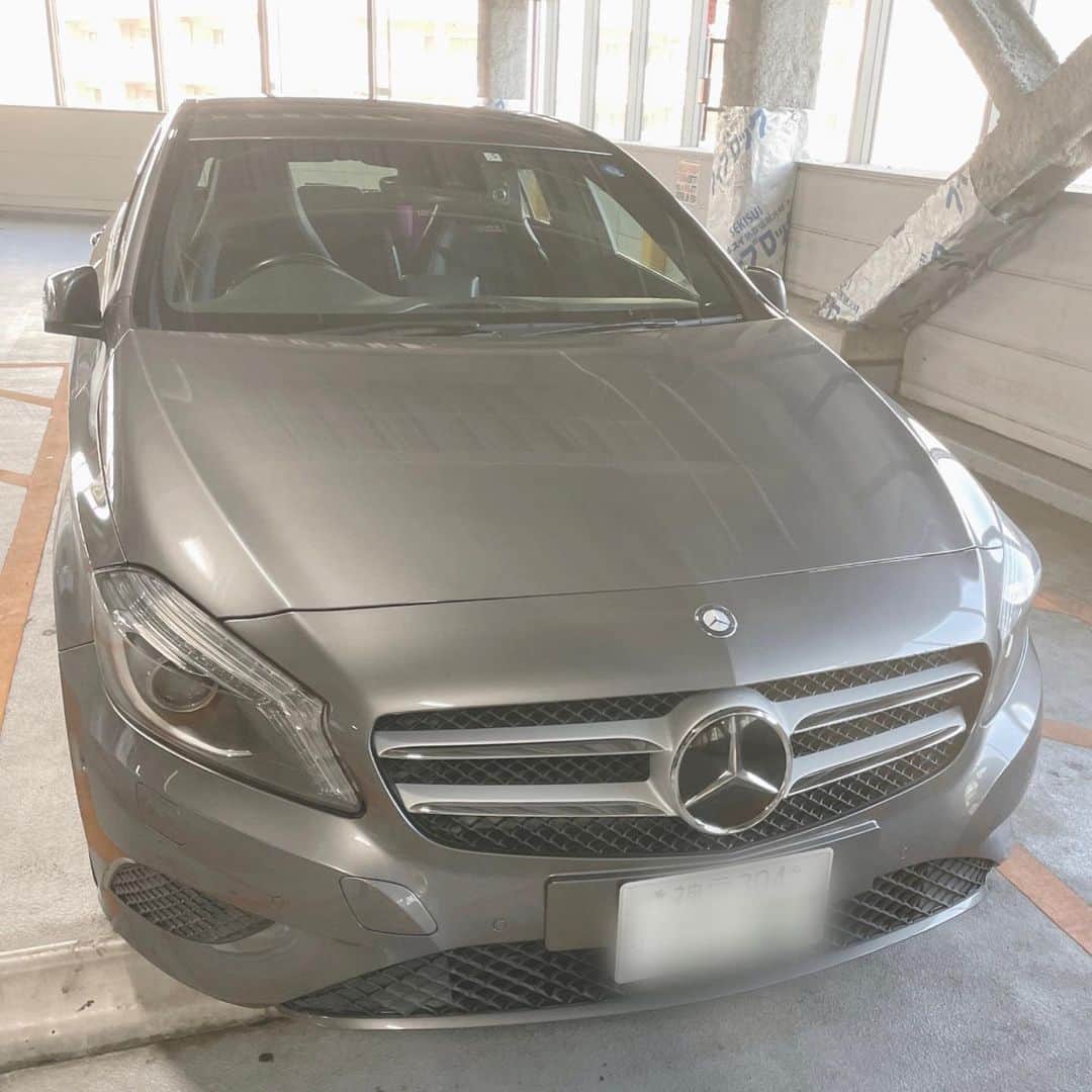 三佐和あやのインスタグラム：「ママカー🚗洗車機に はじめて自分で入れてみたら🫧 すごい 艶々になって 可愛くなったよー♡もうやり方 覚えた‼︎」