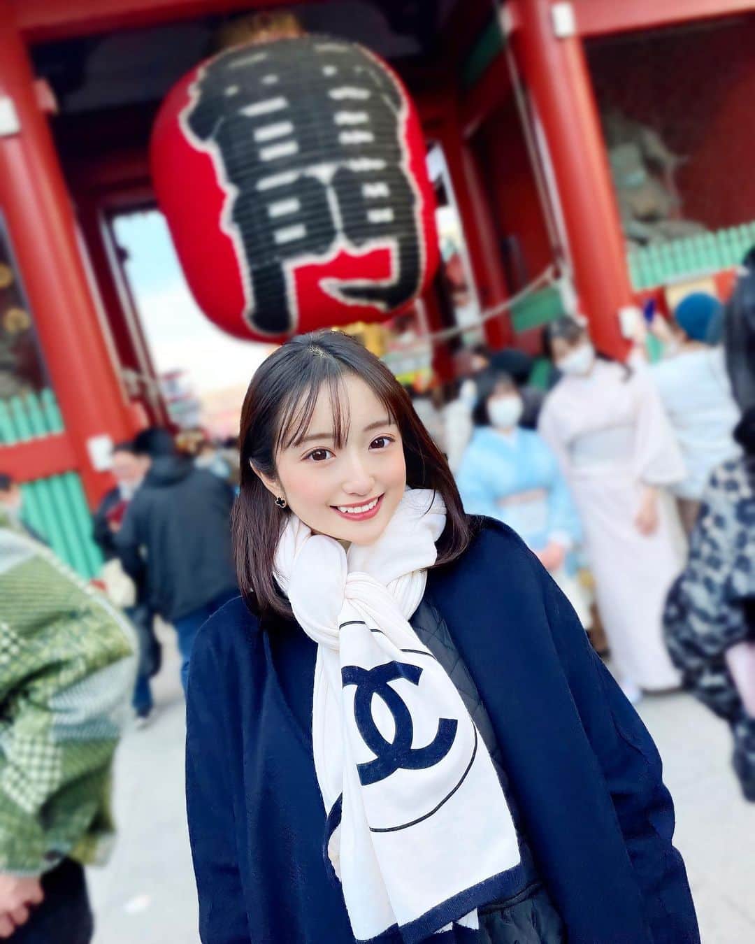 愛咲りおなのインスタグラム：「めちゃめちゃ観光客感🤣❤️  亀十並びまくってて断念したんだけど、食べたかったーぁ😢」